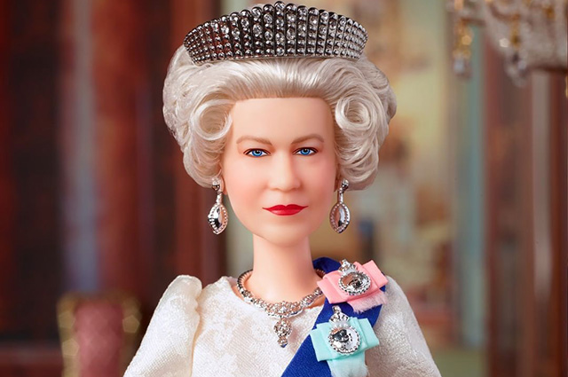 Компания Mattel выпустила куклу в образе королевы Елизаветы II в честь 70-летия ее правления