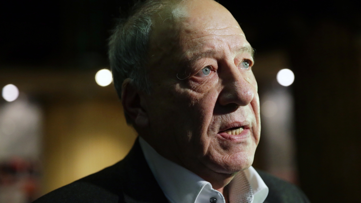 В нем есть народная интонация: режиссер Александр Прошкин об актере Василии Мищенко В нем есть народная интонация: режиссер Александр Прошкин об актере Василии Мищенко Шоу-бизнес