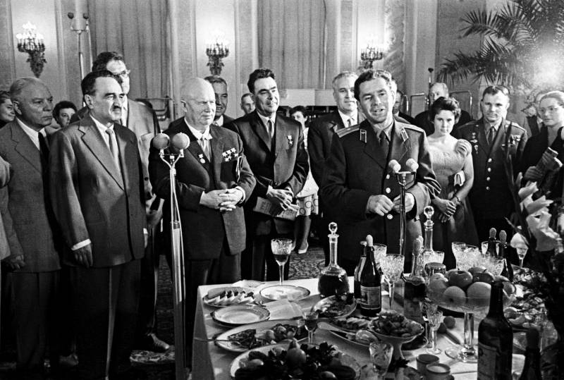 Алкогольные традиции в СССР Алкогольные традиции в СССР история