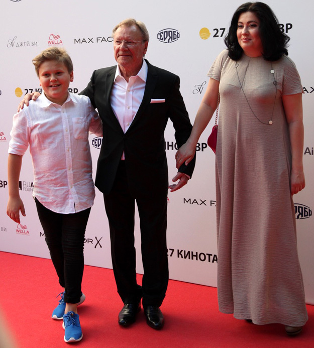 Сергей ШАКУРОВ с женой и сыном