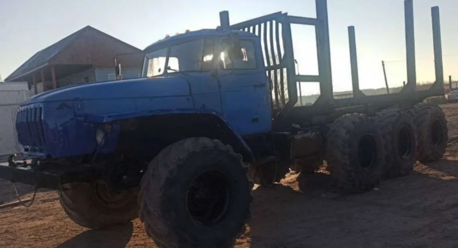 В РФ продается гусеничный вездеход от «АвтоВАЗа» за 890 000 рублей