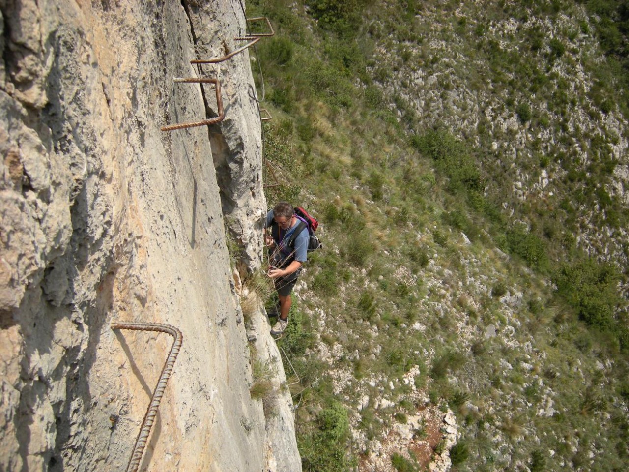 Via Ferrata - железная тропа - не дай бог кому-то на нее попасть! Via Ferrata - железная тропа - не дай бог кому-то на нее попасть!