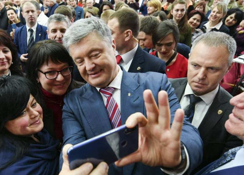 1 апреля в Киеве готовятся ловить Порошенко 1 апреля в Киеве готовятся ловить Порошенко укоаина