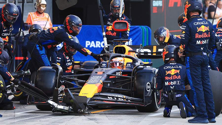 Autosport узнал о грозящем гонщику Ферстаппену штрафе на старте Гран-при Бельгии