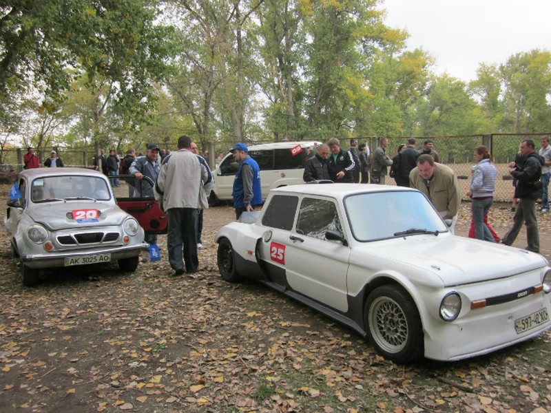 Безумный тюнинг «запорожца». автомобили,автомобиль,машины,тюнинг