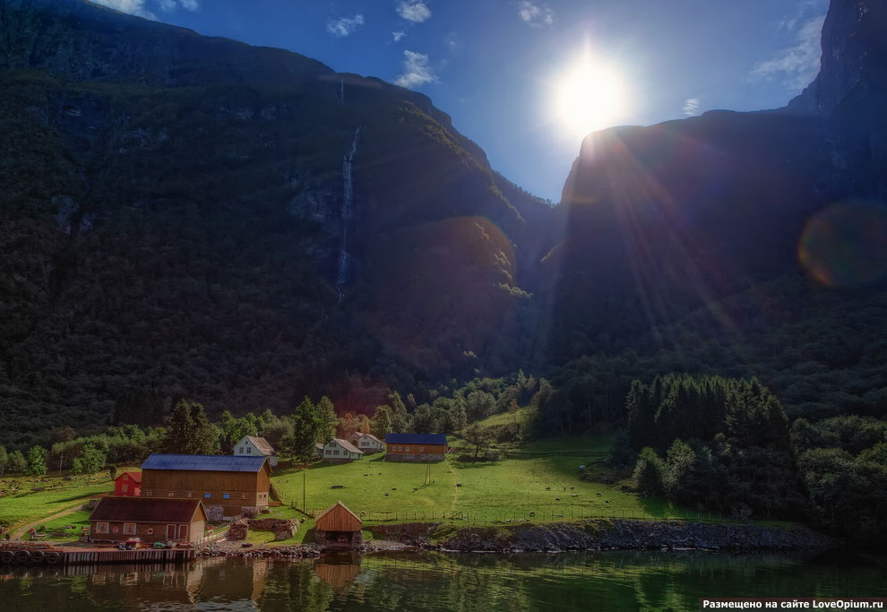 Красота и величие норвежских фьордов Норвегии, метров, фьорда, высотой, всего, Согнефьорда, туристов, фьорд, километров, которых, скалы, Длина, когда, фьордов, MacNeill, фьорды, самым, Conor, наиболее, Martin