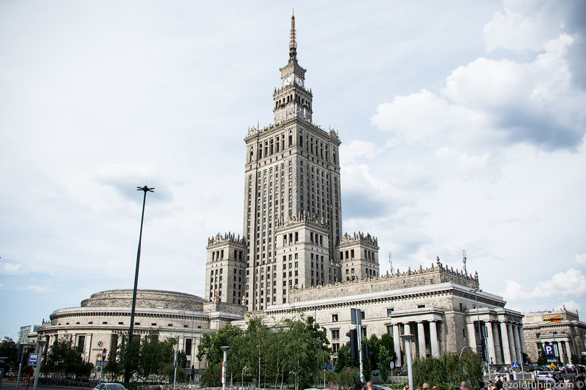 Гигантский памятник Советскому Союзу в центре Европы