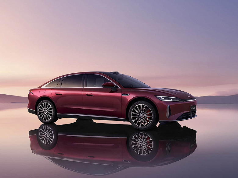  флагманский 5-метровый седан Chery Fulwin A9L с запасом хода более 2000 км оценили в 22 тыс. долларов