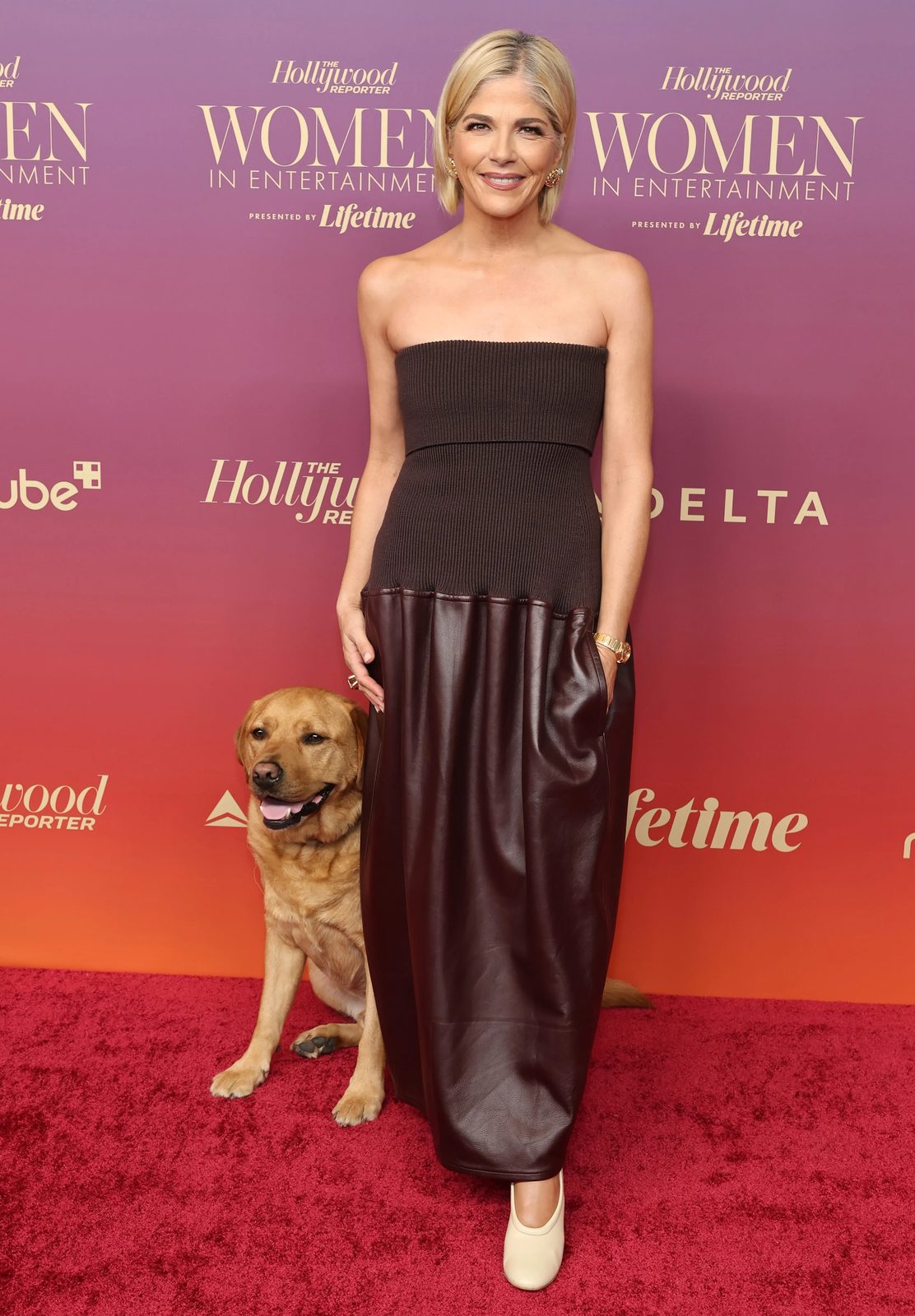 За лидерство и справедливость: Дакота Джонсон, Голди Хоун и Дженнифер Лопес