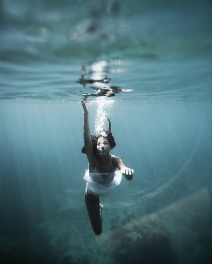 Девушки в воде на снимках Меган Огилви фото,фотография,фотосафари