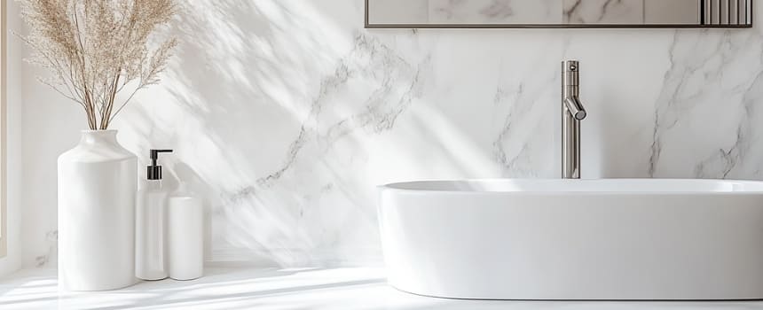 Мраморная столешница в ванной комнате