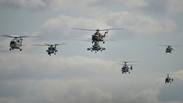 Пилотажная группа АО Вертолеты России. Архивное фото