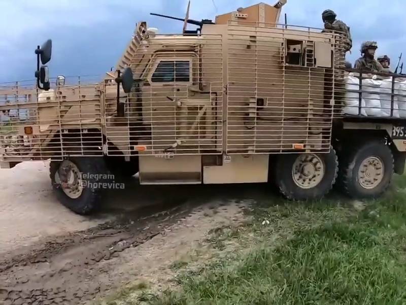 Британские броневики Wolfhound на Украине Британские броневики Wolfhound на Украине оружие