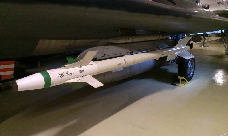 Что там, под крылом у МиГ-29? Что там, под крылом у МиГ-29? ввс