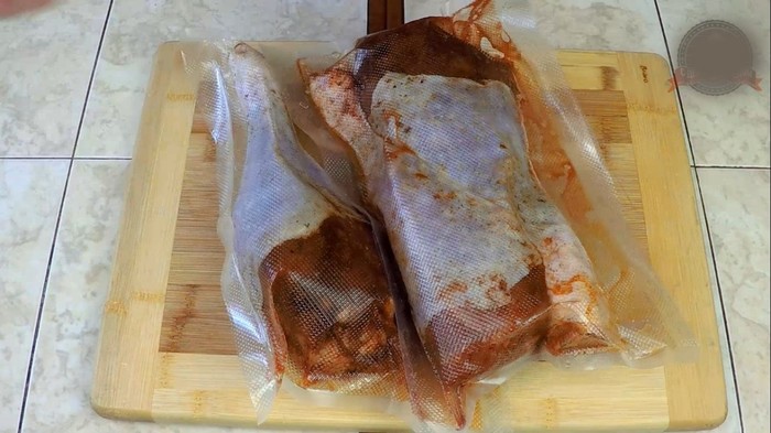 Сыро-вяленое мясо индейки. Голень под Хамон Сыро-Вяленое мясо, С дедом за обедом, Кулинария, Еда, Вкусно, Индейка, Видео, Длиннопост