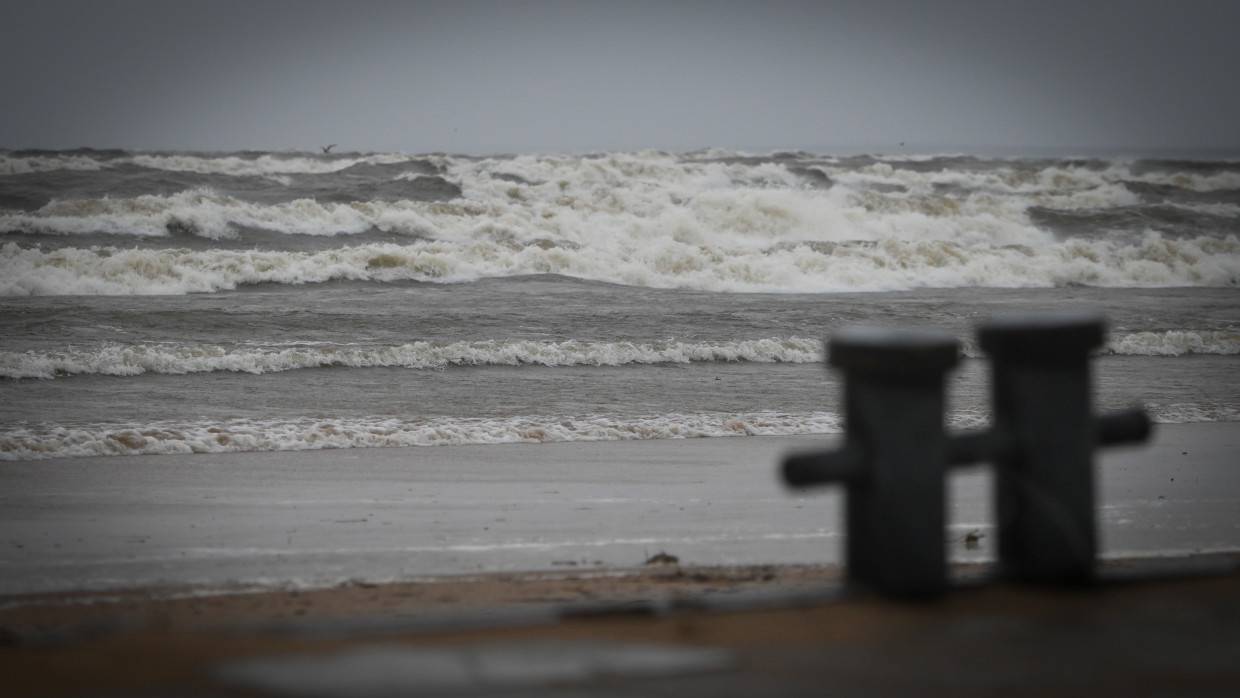 Оперативный штаб Сочи работает в круглосуточном режиме из-за штормового предупреждения