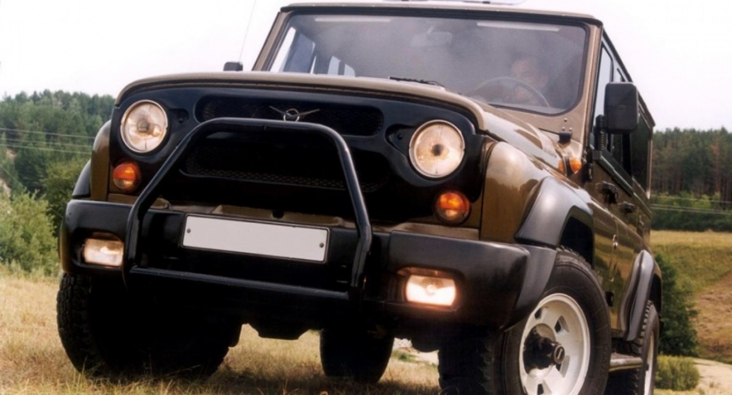 Смелый и роскошный тюнинг российского внедорожника УАЗ-469