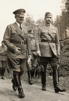 https://upload.wikimedia.org/wikipedia/commons/thumb/1/19/Hitler_Mannerheim.png/220px-Hitler_Mannerheim.png