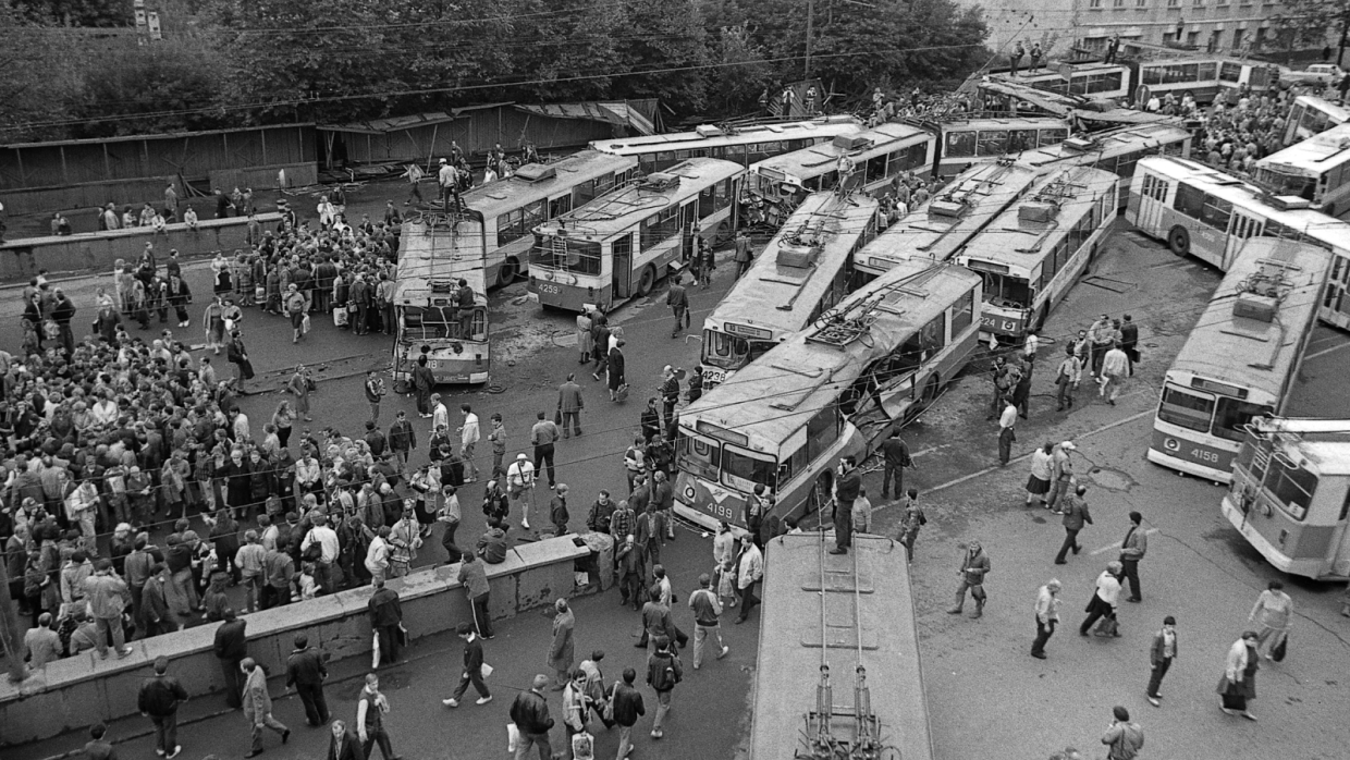 Сатановский увидел «руку Горбачева» в провальной затее августовского путча 1991 года Сатановский увидел «руку Горбачева» в провальной затее августовского путча 1991 года Политика