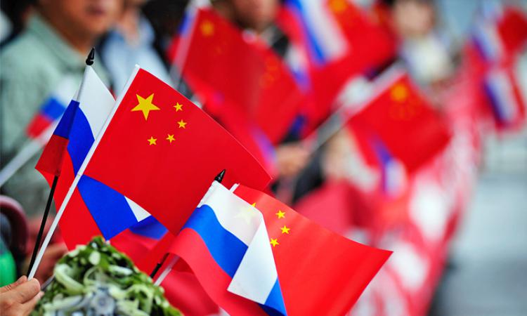 Когда Европа порвет с США ради союза с Россией и Китаем, рассказали эксперты