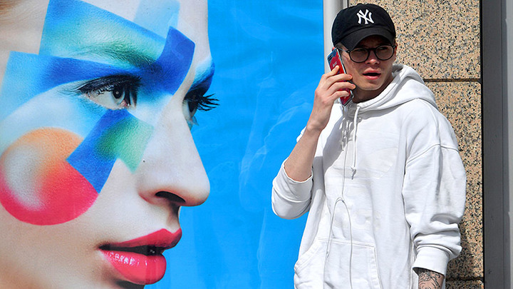 САНКЦИИ НАОБОРОТ: ЧЕМ РОССИЯ ЗАМЕНИТ ZOOM И КОМУ ОТ ЭТОГО СТАНЕТ ХУЖЕ?