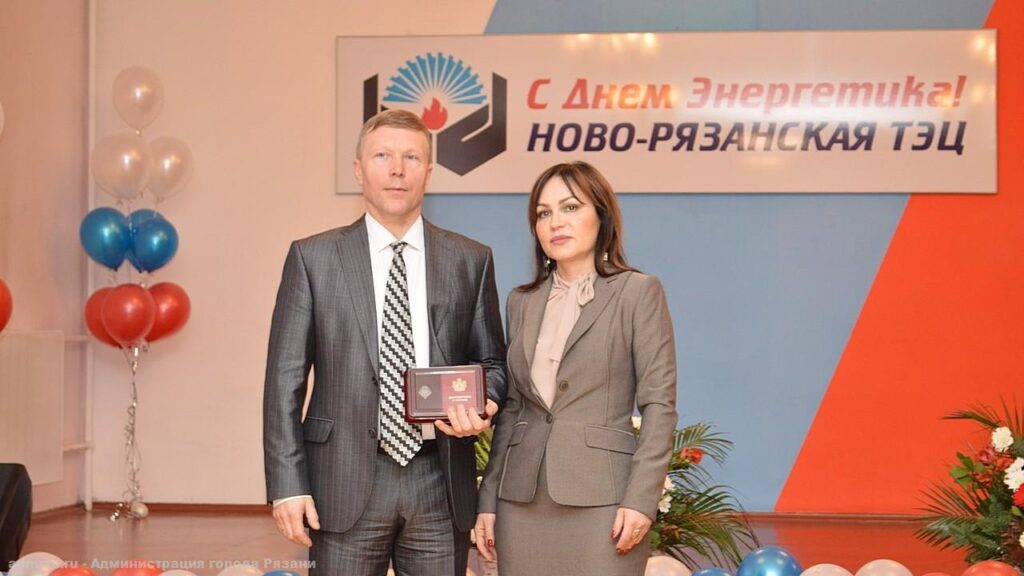 Елена Сорокина поздравила сотрудников энергетической отрасли с профессиональным праздником