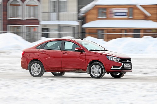 Lada Vesta из парка ЗР: продолжаем привыкать к роботу