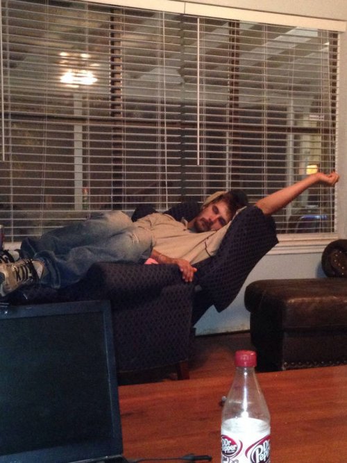 18 человек, которые очень устали и решили сделать паузу mir-interes.info