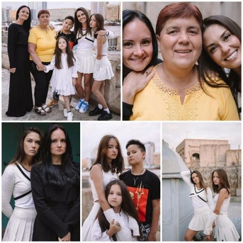 Агата муцениеце поделилась семейными фото с мамой, сестрой и детьми.