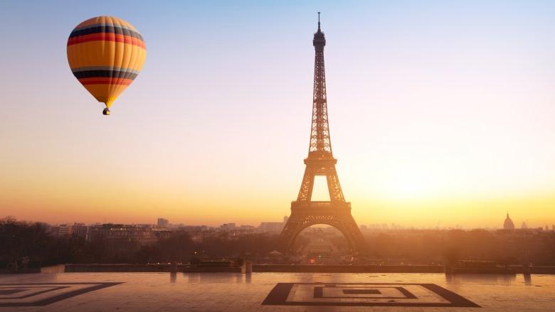 Эйфелева башня и воздушные шары