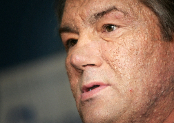 Ющенко: я чувствую запах горящих шин нового Майдана