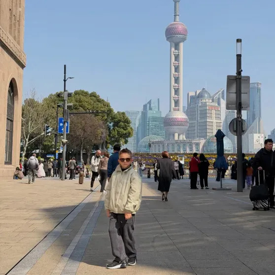 Виктория Лопырёва исполнила мечту и показала кадры из Китая с сыном