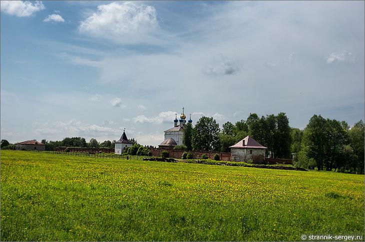 ÑÑ‚Ð°Ñ€Ñ‹Ð¹ Ð¼Ð¾Ð½Ð°ÑÑ‚Ñ‹Ñ€ÑŒ Ð›ÑƒÐºÐ¸Ð°Ð½Ð¾Ð²Ð° Ð¿ÑƒÑÑ‚Ñ‹Ð½ÑŒ Ð›ÑƒÐºÑŒÑÐ½Ñ†ÐµÐ²Ð¾