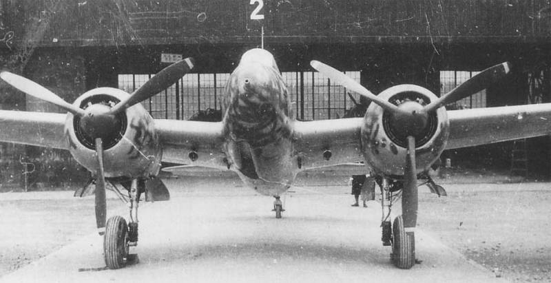 Боевые самолеты. Не «Мессершмитт», но похож 