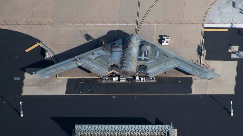 В США обратили внимание на «супер-грязный» бомбардировщик B-2 В США обратили внимание на «супер-грязный» бомбардировщик B-2 Техно