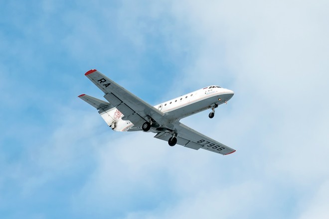 Як-40 с отказавшим двигателем совершил аварийную посадку на Камчатке