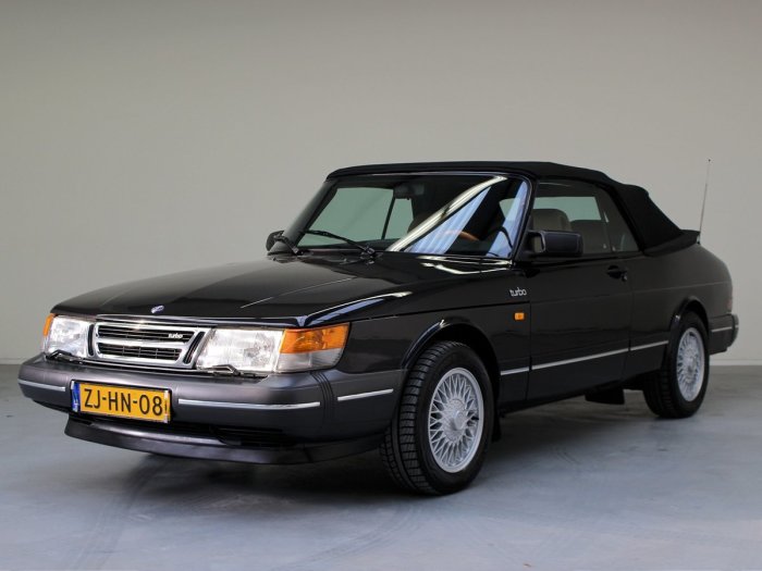 Saab 900 Turbo стал первым массовым автомобилем с турбонаддувом. | Фото: yandex.net