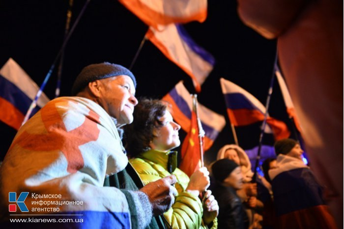 2014: "Ликуй, Россия! Крым вернулся" 