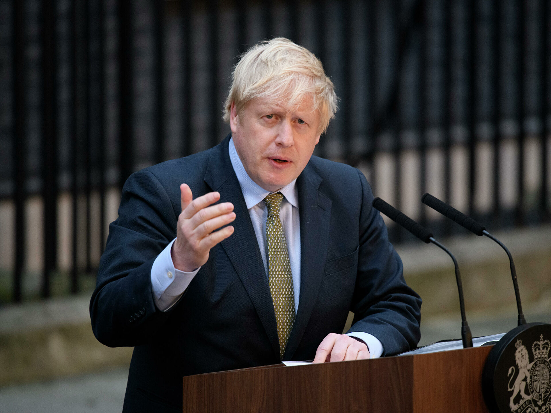 СМИ: Джонсон отправит главу Минобороны Великобритании на переговоры с Шойгу