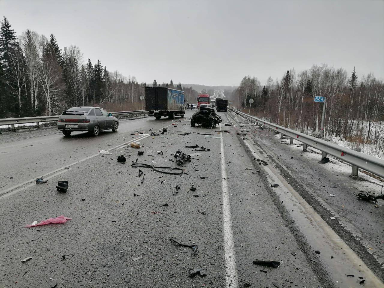 В Красноярском крае два человека погибли в ДТП на трассе