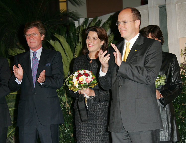 Принц Эрнст Август V Ганноверский отправлен в психиатрическую лечебницу после нападения на полицейских Принц Эрнст Август V Ганноверский отправлен в психиатрическую лечебницу после нападения на полицейских Монархи,Новости монархов