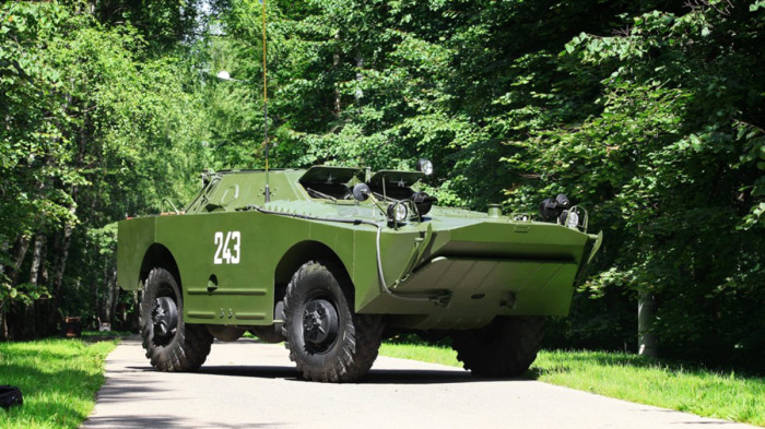 Попутно с БТР-60 была создана БРДМ-1. /Фото: war-time.ru.