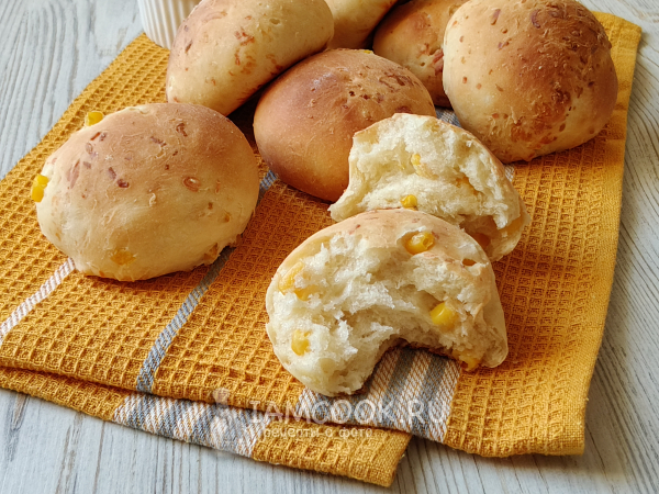 Булочки с кукурузой, рецепт с фото