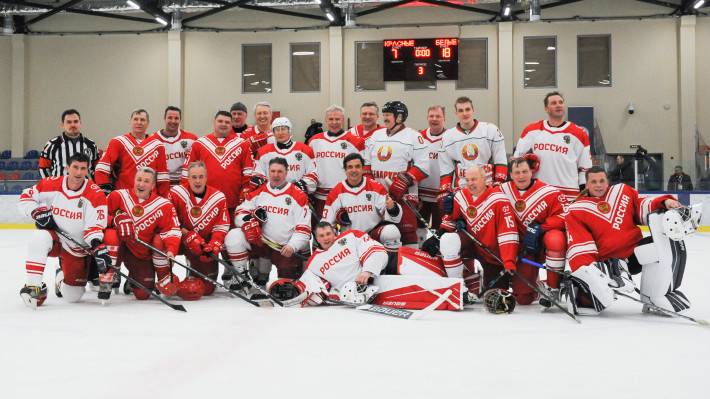 Пользователи Сети в восторге от фотографий сына Лукашенко в хоккейной форме Пользователи Сети в восторге от фотографий сына Лукашенко в хоккейной форме Общество