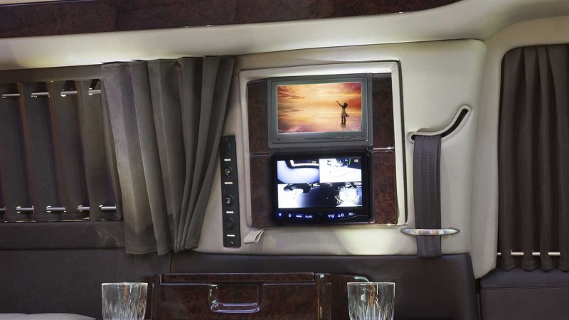 Бронированный Cadillac Escalade с невероятно роскошным салоном Бронированный Cadillac Escalade с невероятно роскошным салоном cadillac escalade