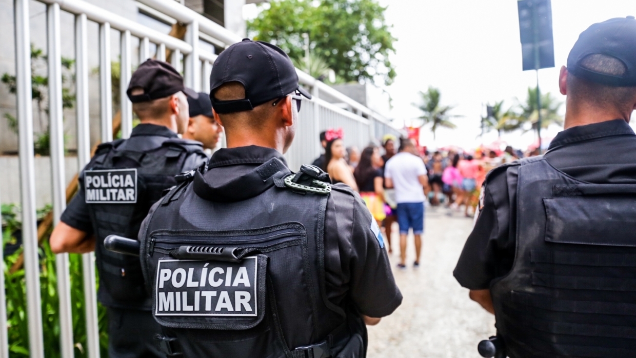 Банды Бразилии устроили войну на улицах Рио Весь мир