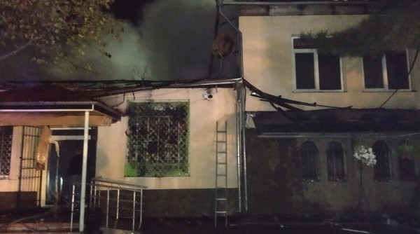 В крымском селе сгорел магазин
