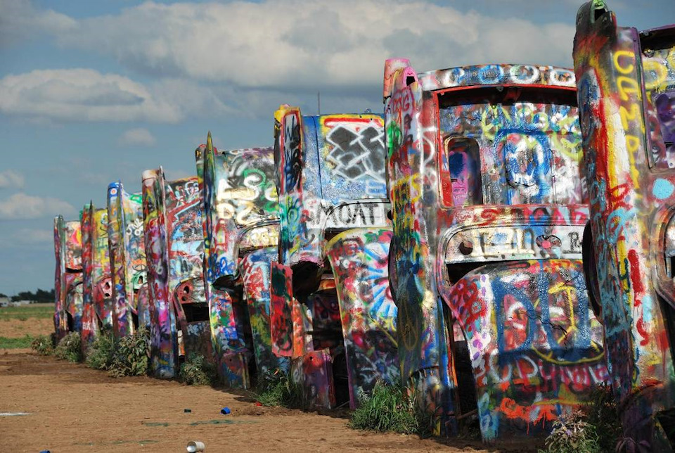 Ранчо Кадиллак — Необычный памятник Американской мечте! Ранчо Кадиллак — Необычный памятник Американской мечте! автомобили,автомобиль,история,машины,НОВОСТИ,тюнинг