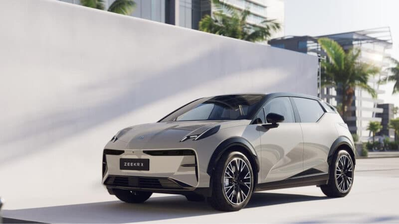 Zeekr X официально представлен в Китае с огромным экраном
