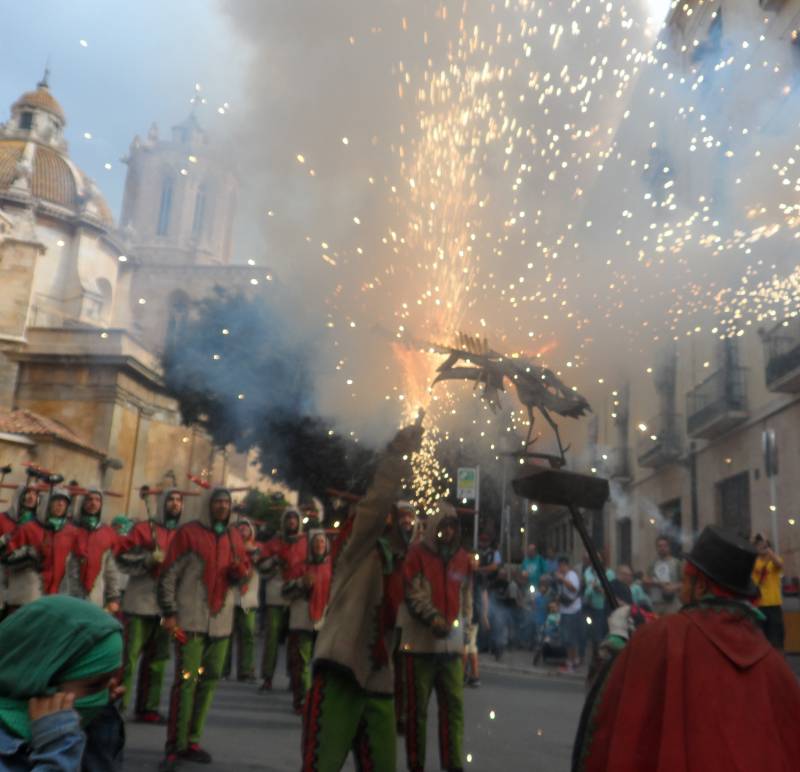 Средневековые огненные праздники современной Каталонии история